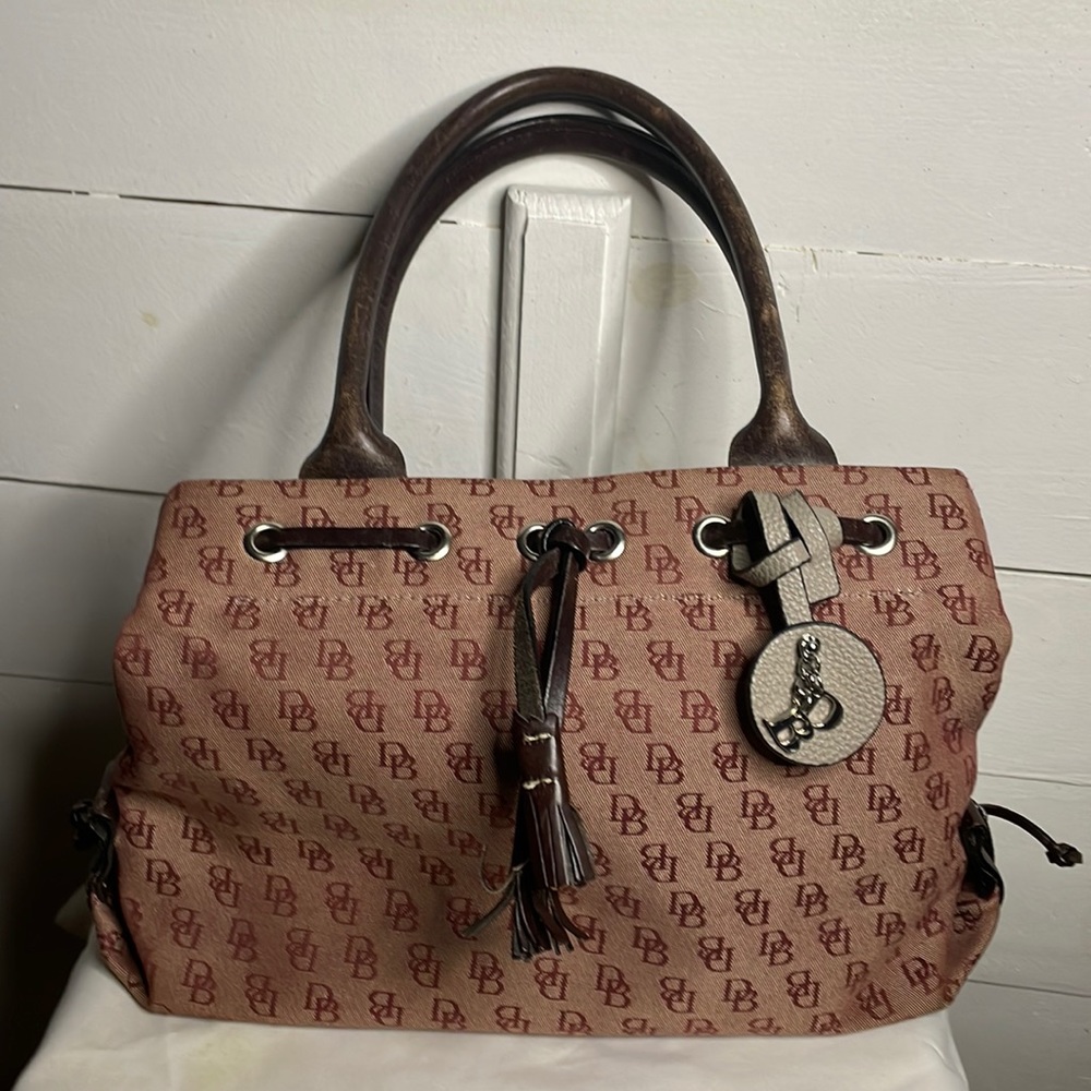 Authentic Vintage Dooney & Burke handbag